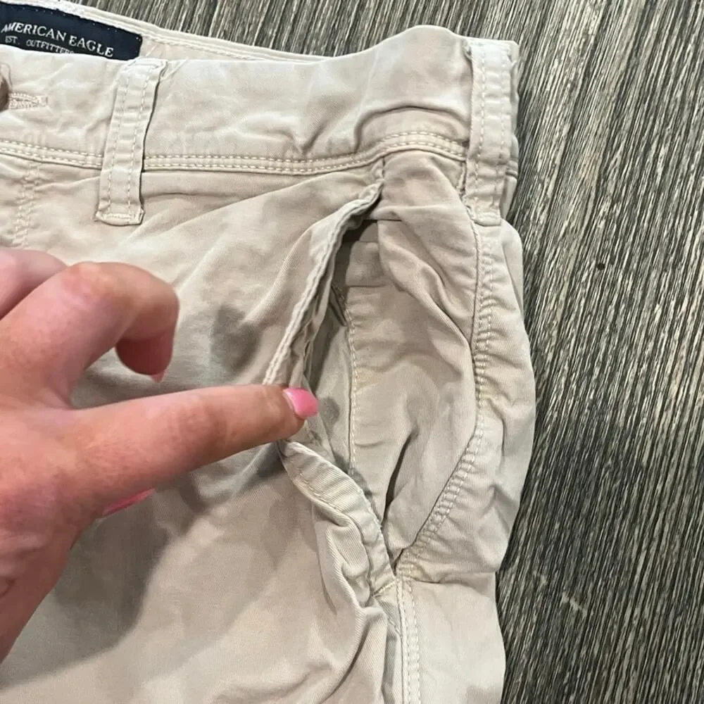 American Eagle Chino Shorts Mid Rise Flat Front Next Level Stretch Tan Size 29